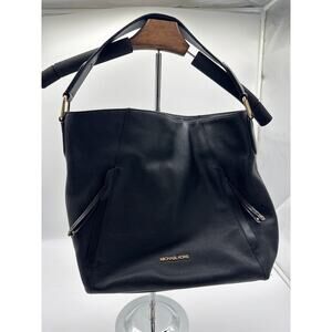 New Michael Kors Evie Hobo Black Leather Pebble Shoulder Bag